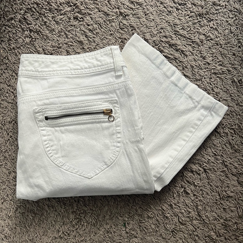 Michael Kors White Flared Denim Jeans. Mid-Rise. Size 12.